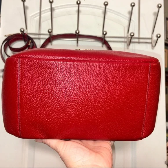 🍒 COACH Pennie Shoulder Bag - Crossbody in Red Pebble Leather - C6152 - Picture 6 of 16